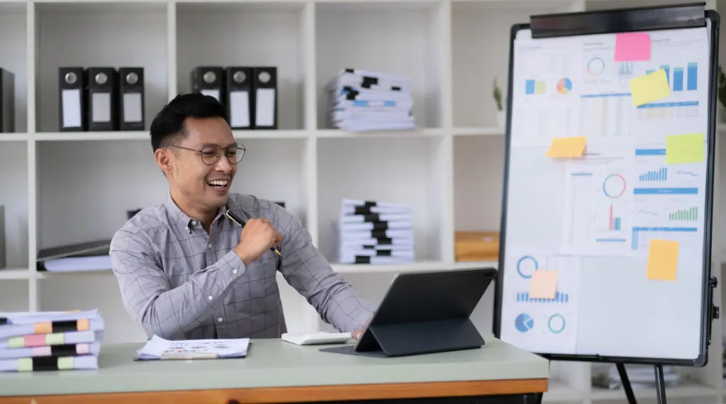 Impulsione o seu negócio com a escolha perfeita de um CRM adequado! Descubra nossas dicas infalíveis para fazer a escolha certa!