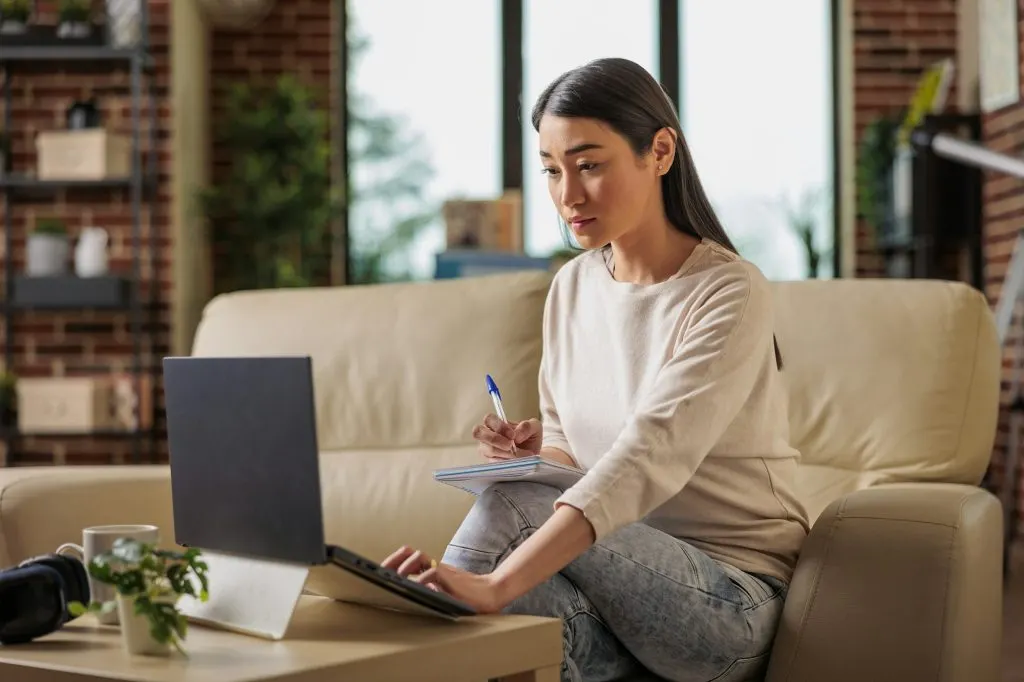 Formations en ligne avec 1stFormations disponible sur Waxoo.