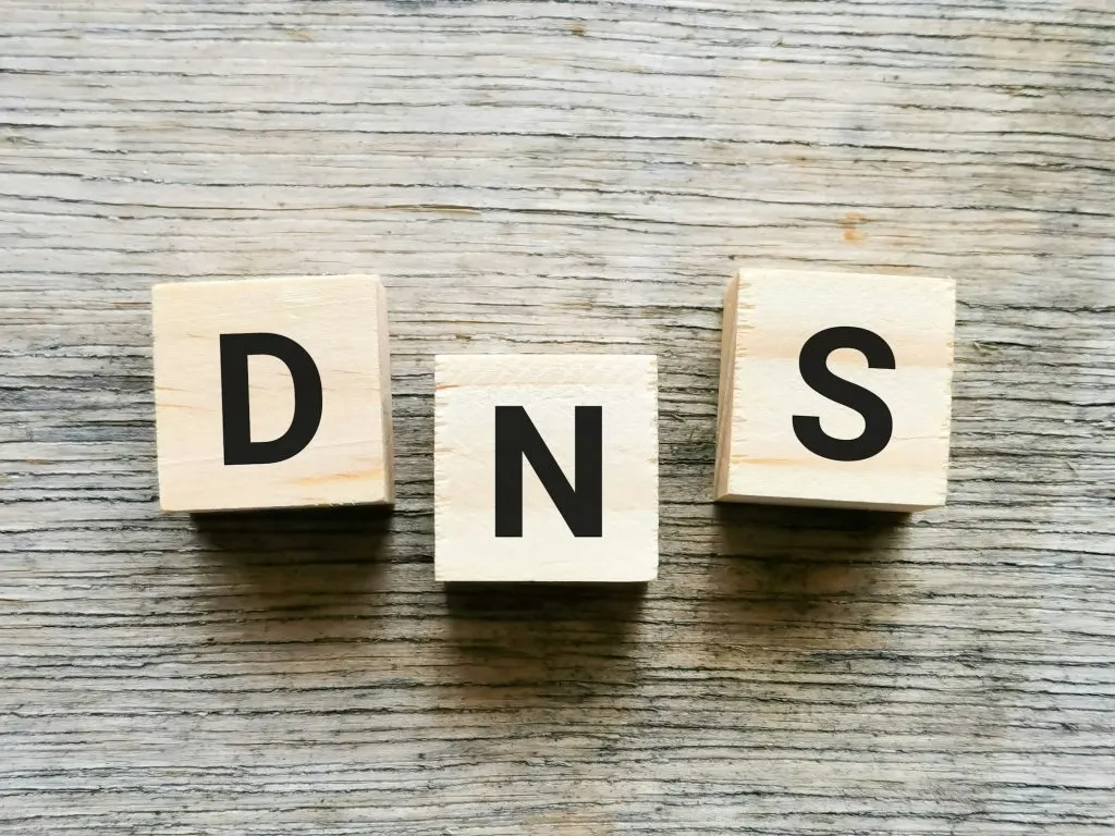 Redução de preços em nomes de domínio com Name.com em Waxoo.fr.