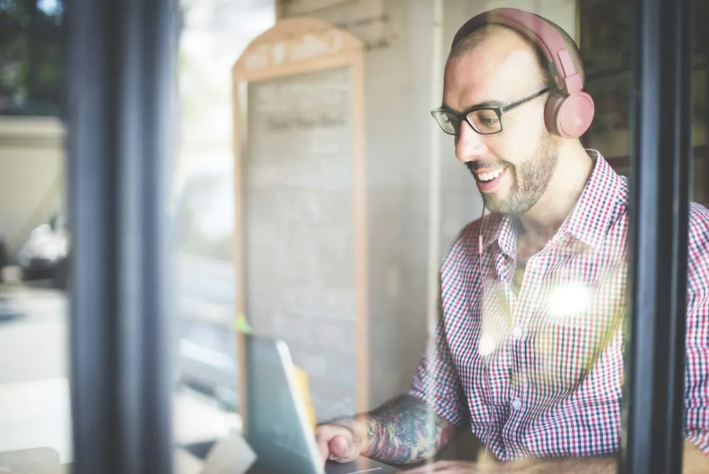 Jarvee : les atouts d’un outil puissant pour la gestion des réseaux sociaux